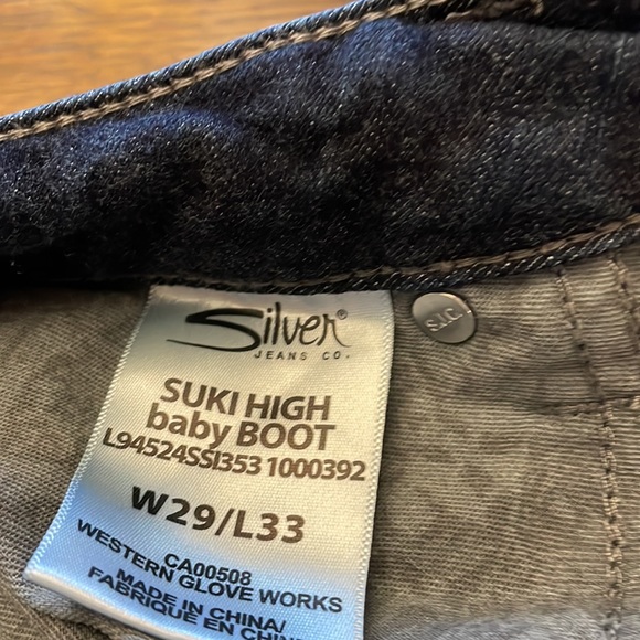 Silver Jeans - Picture 4 of 5